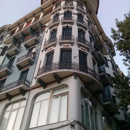 # Alegra , 10mtrs From Venizelou Metro Station Lejlighed *